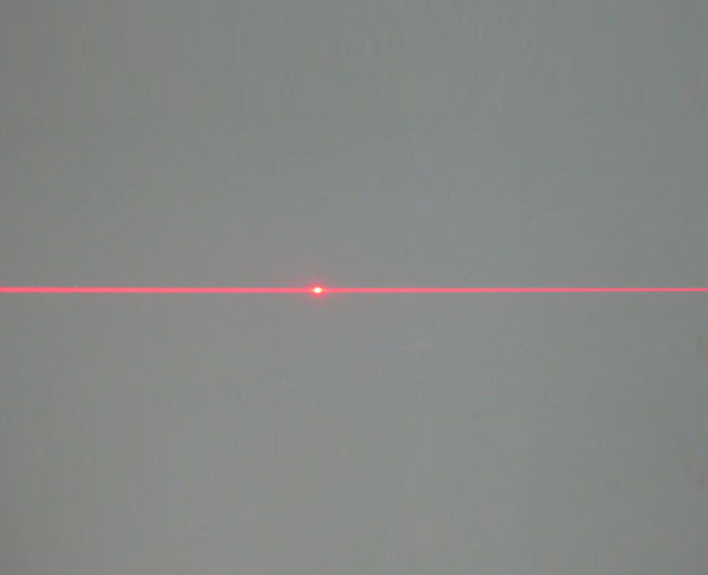 Line laser module with a dot at middle